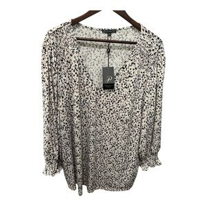 ADRIANNA PAPELL V-NECK SMOCKED 3/4” SLEEVE PRINTED BLOUSE NWT SIZE 3X